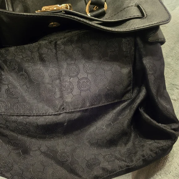 Michael Kors Hamilton Satchel - Picture 13 of 14